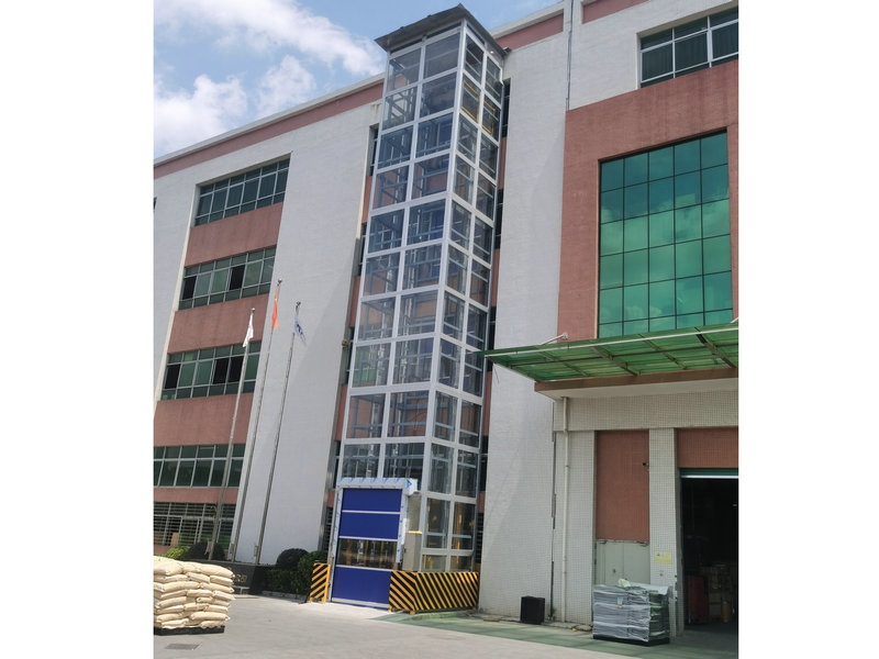 升降機(jī)設(shè)備４